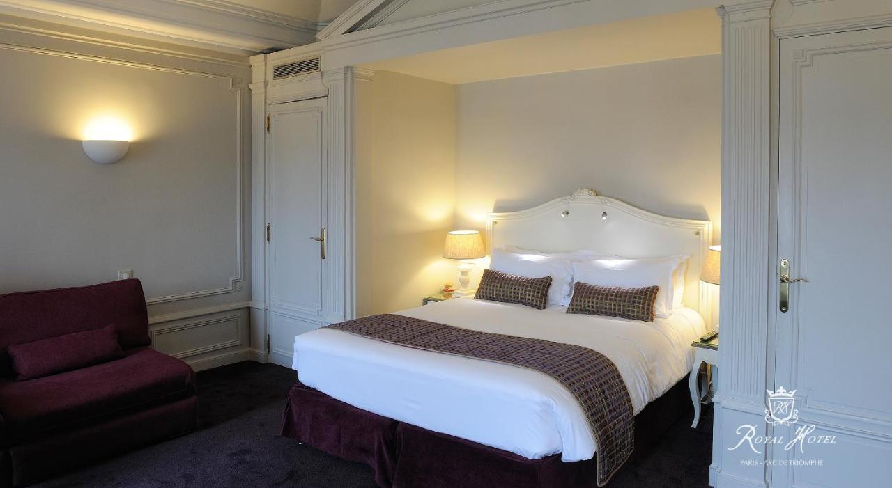 Royal Hotel Paris Champs Elysees Quarto foto