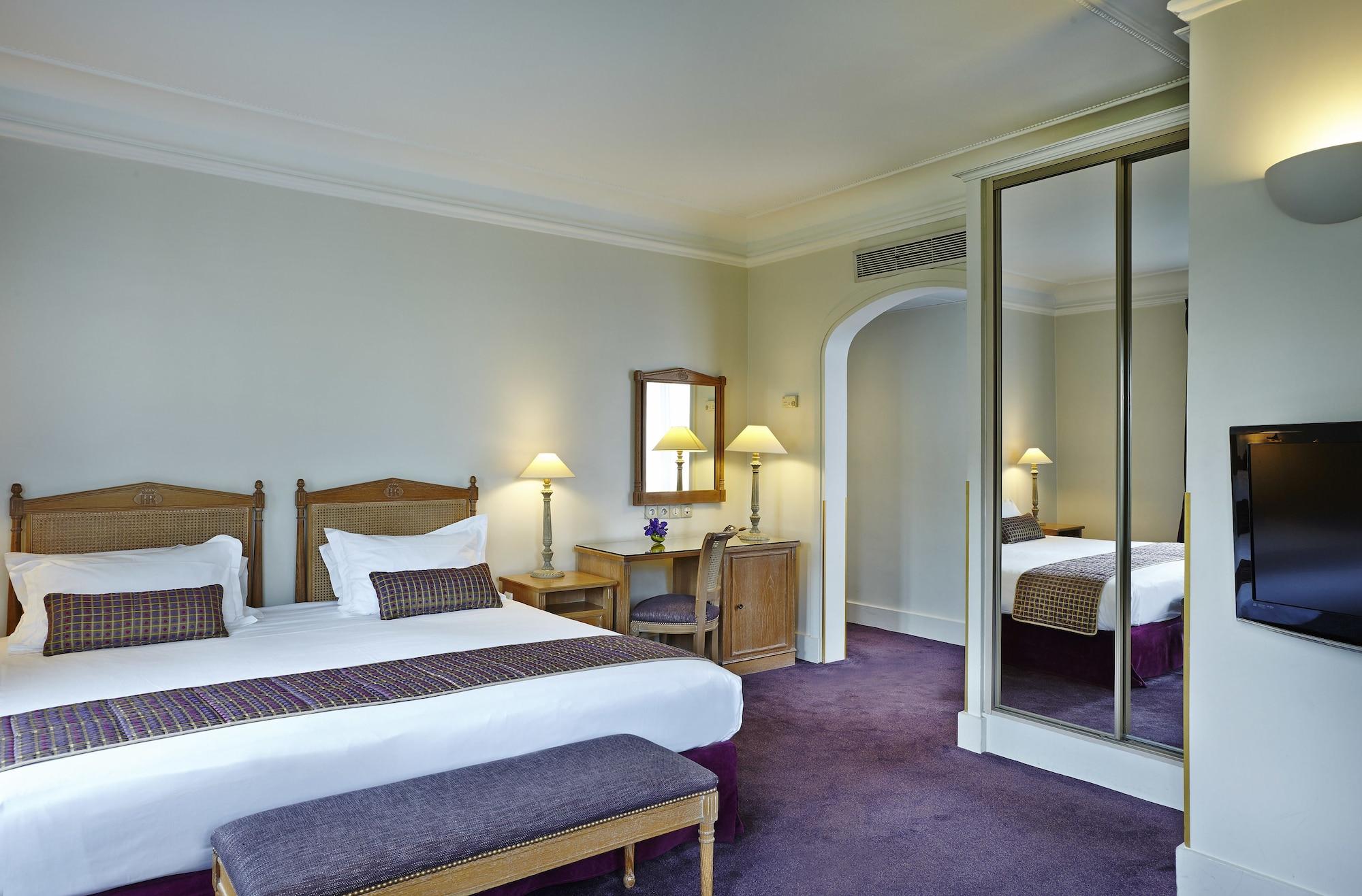 Royal Hotel Paris Champs Elysees Exterior foto