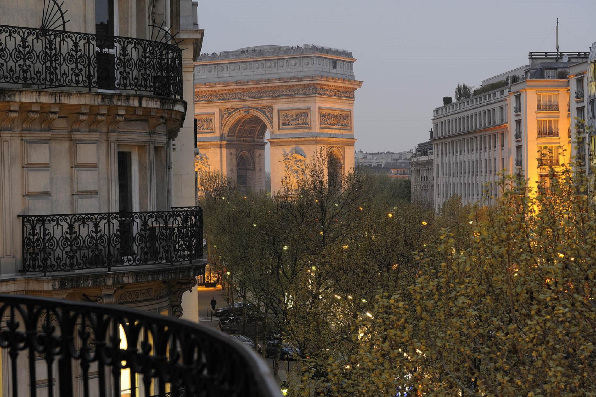 Royal Hotel Paris Champs Elysees Exterior foto