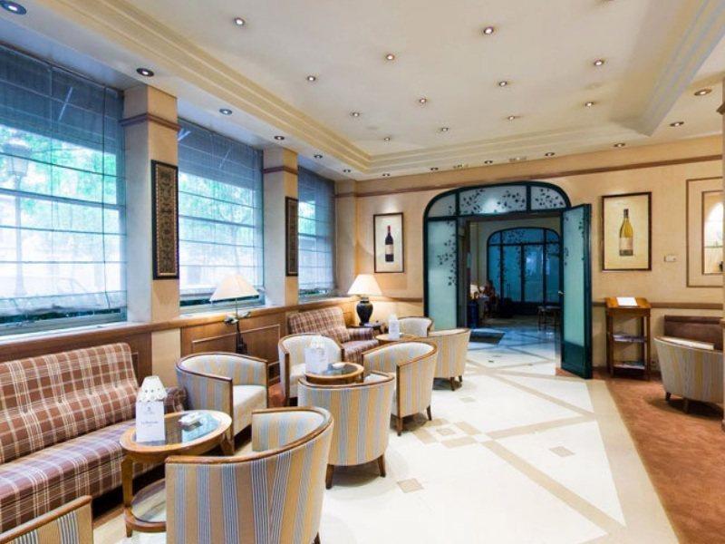 Royal Hotel Paris Champs Elysees Exterior foto
