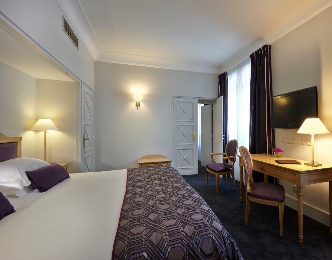 Royal Hotel Paris Champs Elysees Exterior foto
