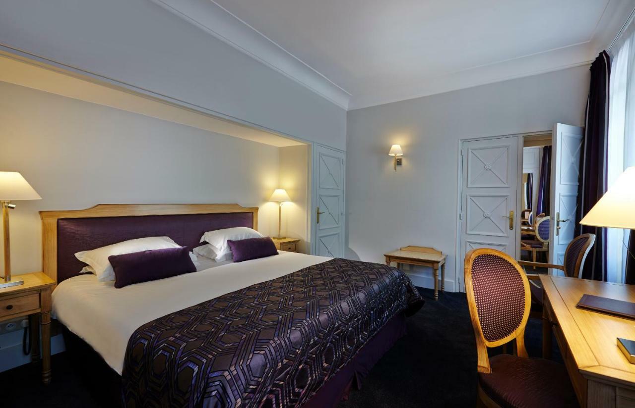 Royal Hotel Paris Champs Elysees Exterior foto